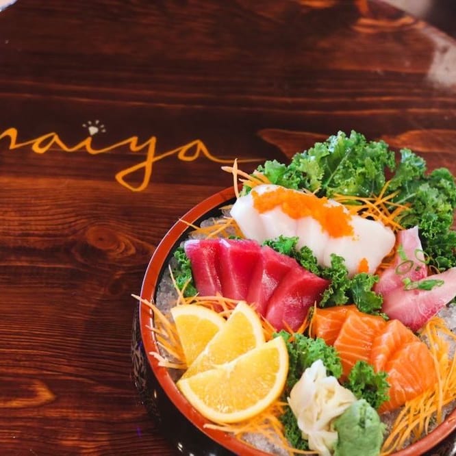 Sashimi Deluxe.